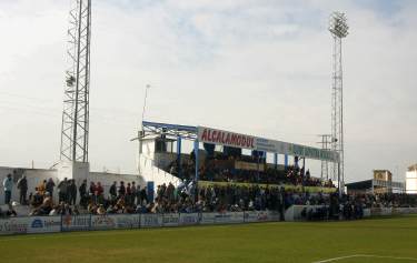 Estadio Francisco Bono - Trib&uuml;ne besetzt