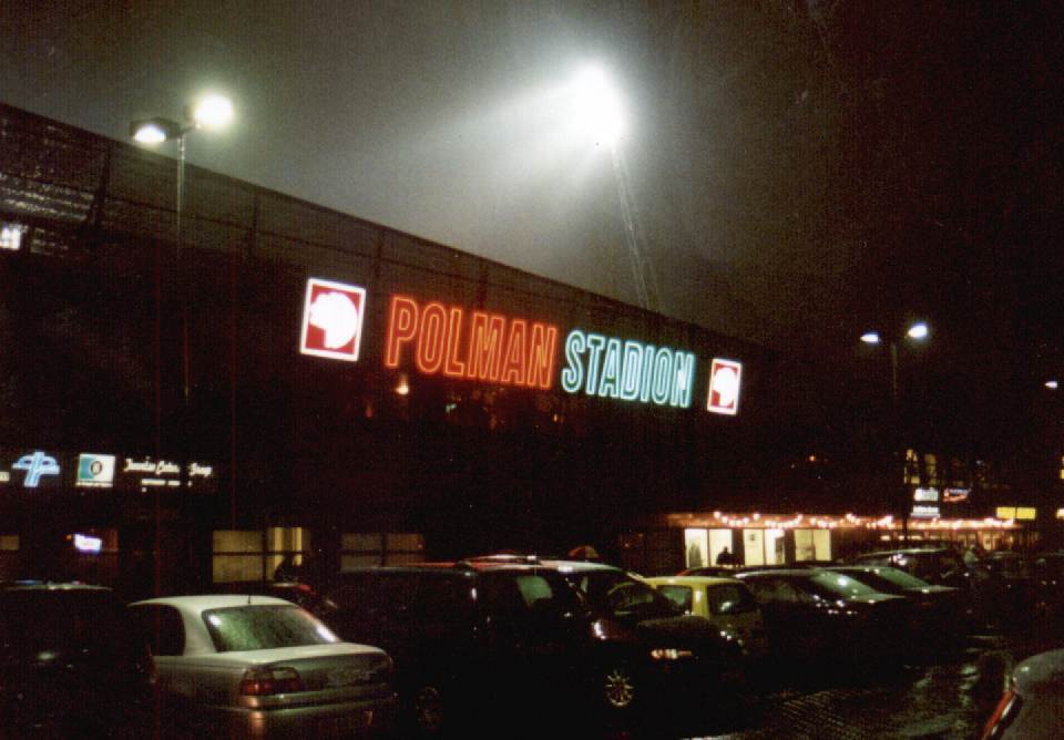 Polman Stadion - Au&szlig;enansicht