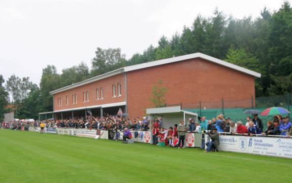 Otto-Koch-Kampfbahn - 'Trib&uuml;ne'