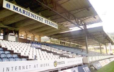 Marienlyst Stadion - Haupttrib&uuml;ne Nahansicht