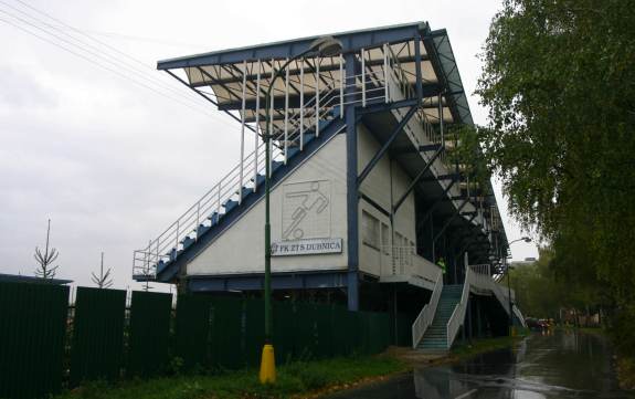 Mestsk&yacute; futbalov&yacute; tadi&oacute;n - Haupttrib&uuml;ne Au&szlig;enansicht