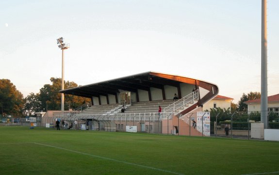Stade Eug&egrave;ne Pourcin