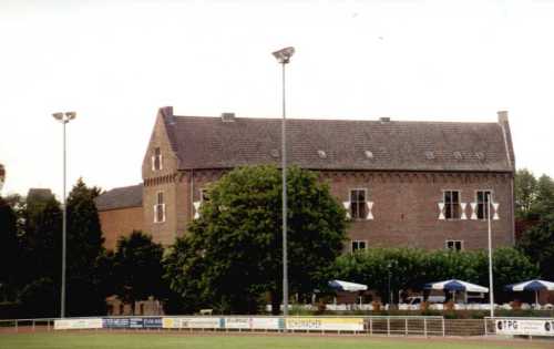 Schlo&szlig;stadion - Gegenseite und Schlo&szlig;