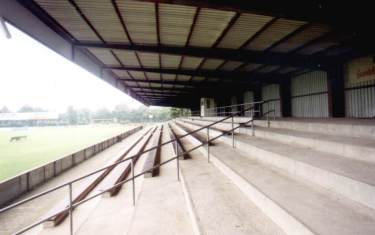 Am Hegelsberg - Blick �ber die Trib�ne