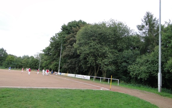Sportplatz Oberst&uuml;ter