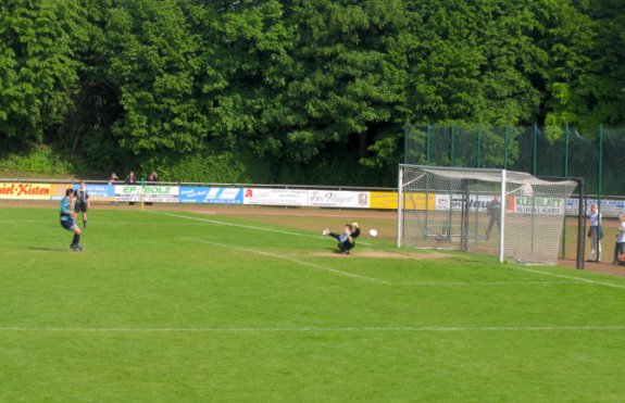 Sportanlage Fritz-Jacobi-Stra&szlig;e - Die Perspektive t&auml;uscht: der ist drin!