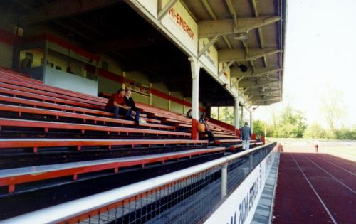 Friedrich-Ebert-Sportpark - Auf der Trib&uuml;ne