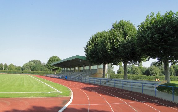Adam-G&uuml;nderoth-Stadion