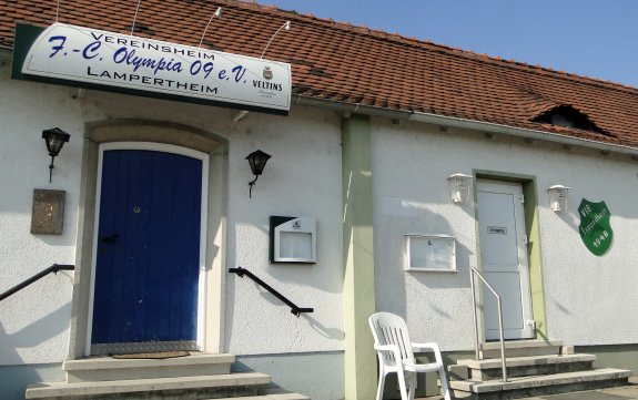 Adam-G&uuml;nderoth-Stadion