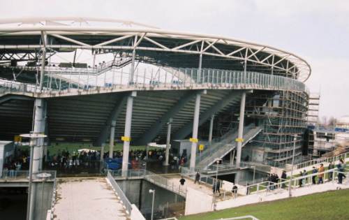 Zentralstadion - Au&szlig;enansicht