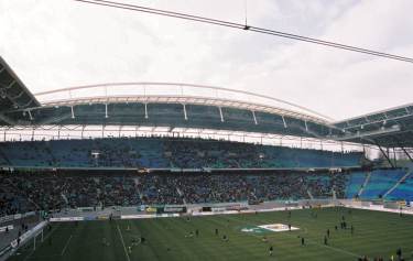 Zentralstadion - Seitentrib�ne Sektor C
