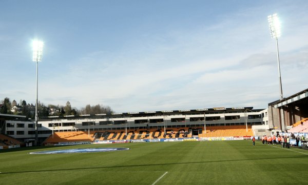 &Aring;r&aring;sen Stadion