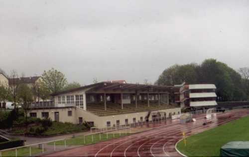 Ludwig-Jahn-Stadion - Haupttrib&uuml;ne Innenansicht