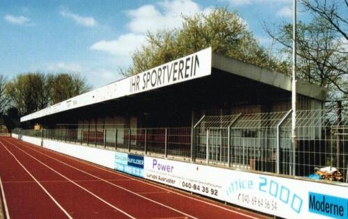 Jonny-Arfert-Anlage an der Flurstr. - Haupttrib&uuml;ne von nahem