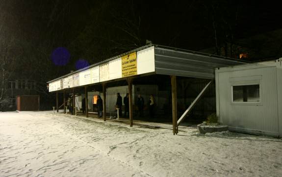 Stadion Ruhrstra&szlig;e - Unterstand