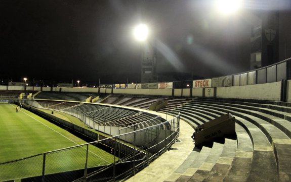 Est�dio do Canind� (Est�dio Dr. Oswaldo Teixeira Duarte)