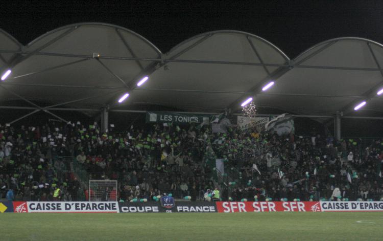 Stade Jules Ladoum&egrave;gue