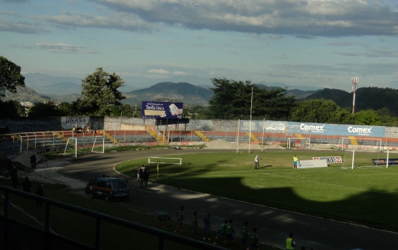 Estadio Oscar Quite�o