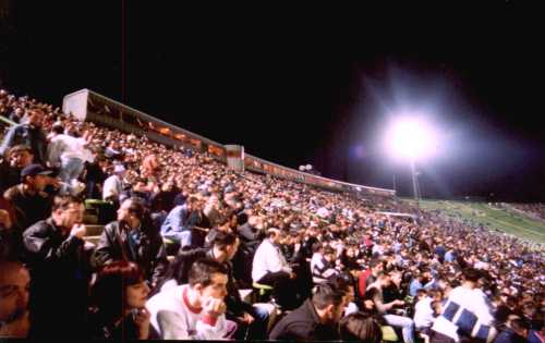 Olimpijski Stadion Kosevo - Gegentrib&uuml;ne besetzt
