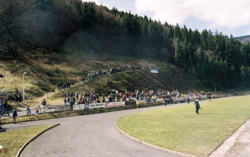 Fellbergstadion - L�ngsseite