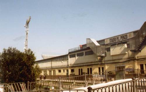 Stadio Pierluigi Penza - Au�enansicht
