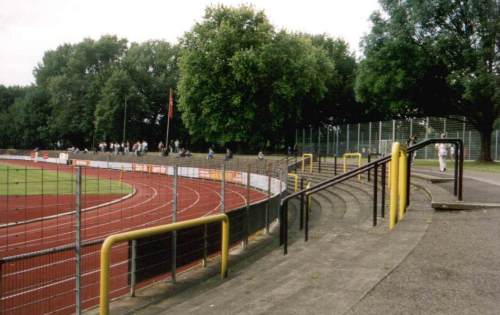 Sportpark Wanne S&uuml;d - Kurve und Gegengerade